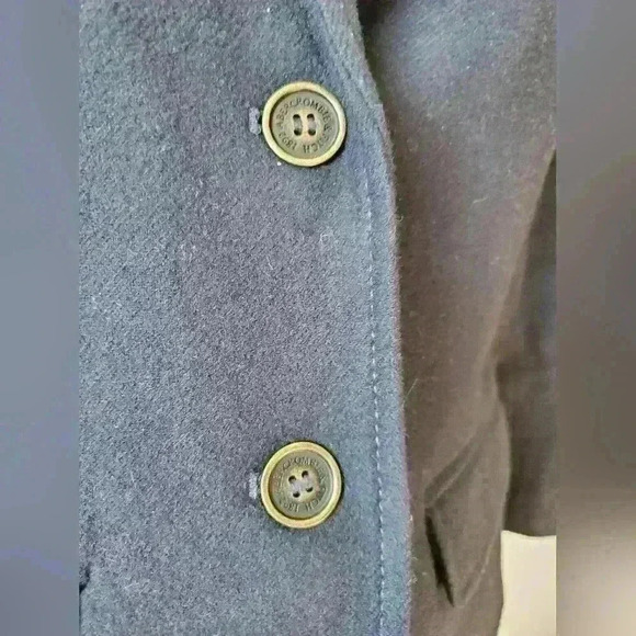 Abercrombie & Fitch navy wool blazer size large. - Picture 7 of 13